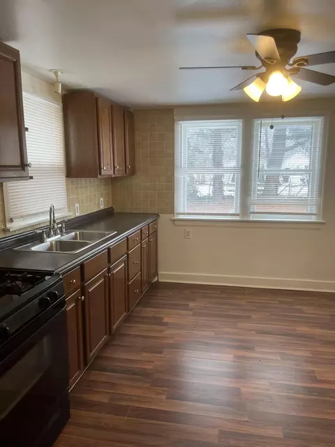 1232 Francis Ave, Muskegon, MI 49442
