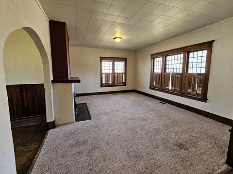 130 S Walker St, Bronson, MI 49028 photo 7