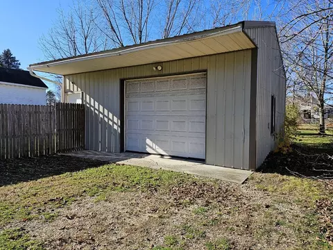 130 S Walker St, Bronson, MI 49028 photo 31
