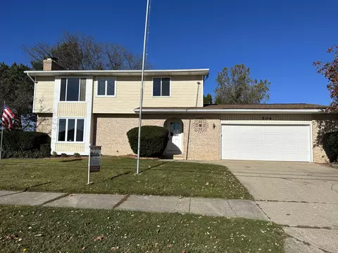504 W Sickles St, Saint Johns, MI 48879