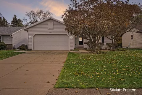 1286 Kreiser Ter SE, Grand Rapids, MI 49506
