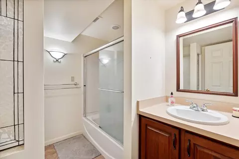 1010 Oakridge Dr, Jackson, MI 49203 photo 32