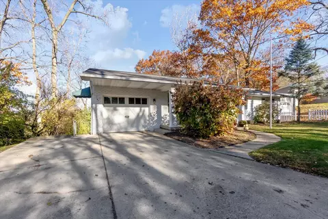 1010 Oakridge Dr, Jackson, MI 49203 photo 36