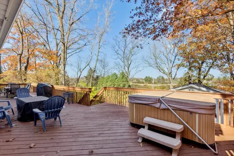 1010 Oakridge Dr, Jackson, MI 49203 photo 42