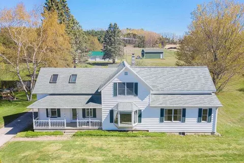 7252 W Deer Rd, Mears, MI 49436