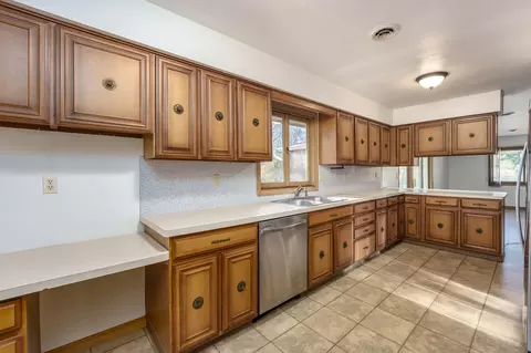 749 Wright Ln, Marshall, MI 49068 photo 9
