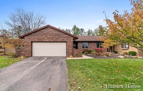 11265 Whispering Creek Dr, Allendale, MI 49401