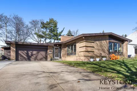 2537 Union Ave NE, Grand Rapids, MI 49505