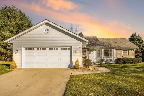 6092 Chadeau Ave, Kalamazoo, MI 49009