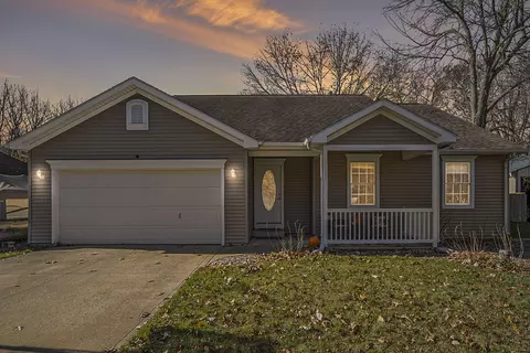 13327 Spence Rd, Three Rivers, MI 49093