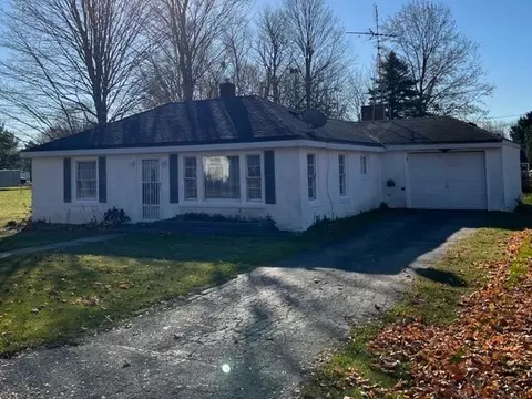 428 Elm St, Marcellus, MI 49067 photo 2