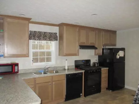 1264 106th Ave, Plainwell, MI 49080 photo 8