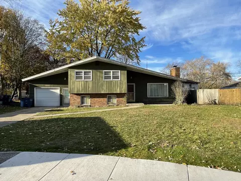 1580 Princeton Rd, Muskegon, MI 49441