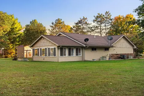 18359 Stonehouse Shores Apt 2 Rd, Hersey, MI 49639