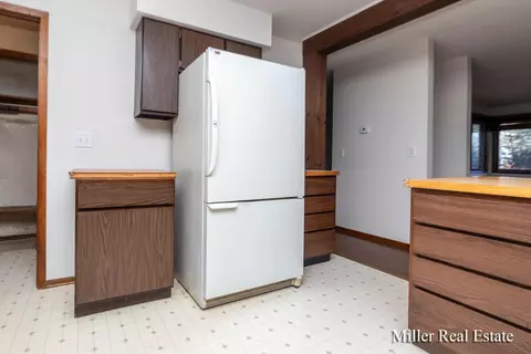 3721 Eckert Rd, Freeport, MI 49325 photo 23