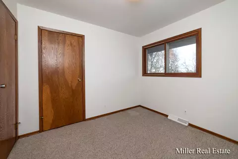 3721 Eckert Rd, Freeport, MI 49325 photo 15