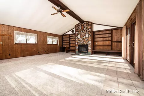 3721 Eckert Rd, Freeport, MI 49325 photo 6