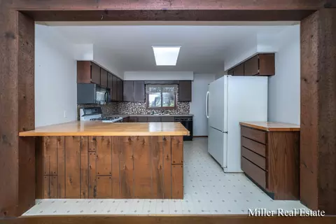 3721 Eckert Rd, Freeport, MI 49325 photo 21