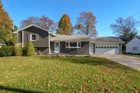 6739 Evergreen St, Portage, MI 49024