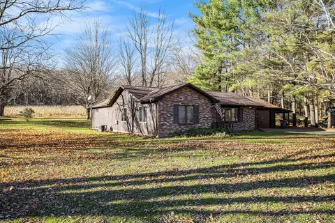 158 4th St, Plainwell, MI 49080 photo 7