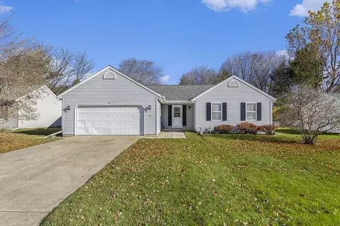 481 Cynthia St, Galesburg, MI 49053