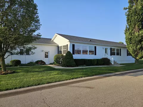 7879 Turtle Dove Dr SE, Grand Rapids, MI 49508