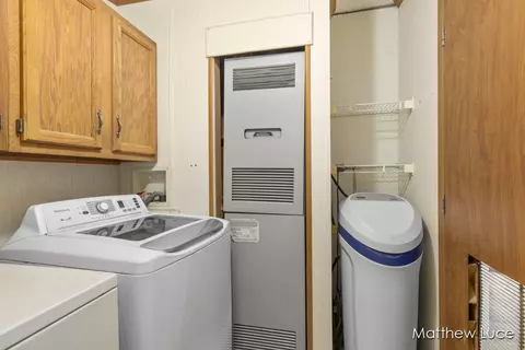 803 S Parker St, Crystal, MI 48818 photo 27