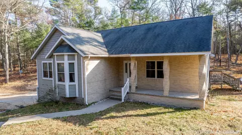 6333 16th St, Twin Lake, MI 49457
