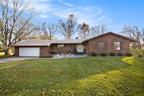 577 Indian Hills Dr, Hastings, MI 49058