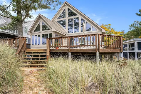 3541 Lakeview Dr, Shelby, MI 49455