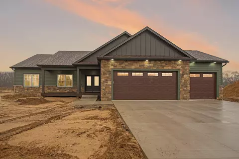 69868 Sherman, Edwardsburg, MI 49112