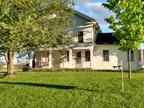 9811 Tamarack Rd, Pittsford, MI 49271