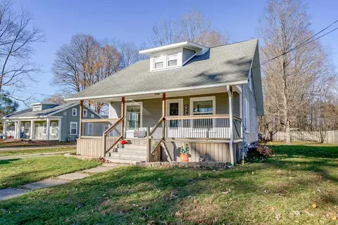 422 W Allegan St, Otsego, MI 49078