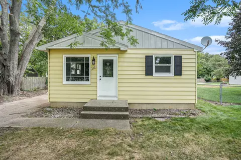 3527 Prairie St SW, Grandville, MI 49418
