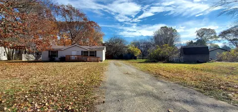 15422 Timmy Dr, Grand Haven, MI 49417
