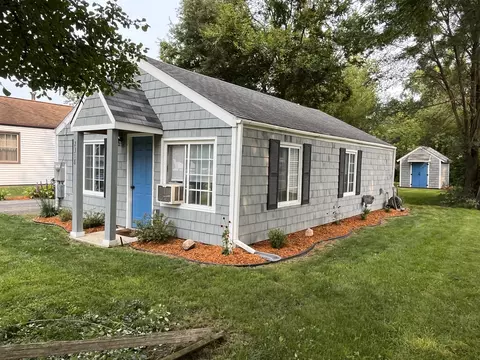 2318 W Franklin St, Jackson, MI 49203