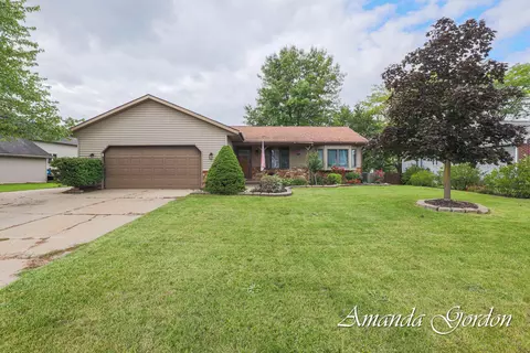 175 Ida Red Ave, Sparta, MI 49345