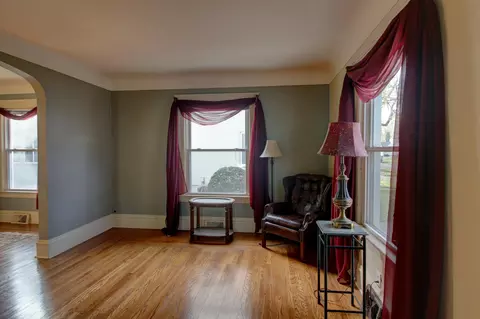 217 N Bowen St, Jackson, MI 49202 photo 6