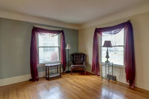 217 N Bowen St, Jackson, MI 49202 photo 8