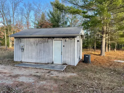 8887 W 8 Mile Rd, Irons, MI 49644
