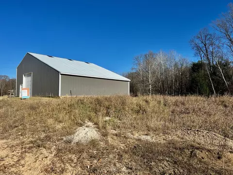 906 Creek View Ln, Hesperia, MI 49421