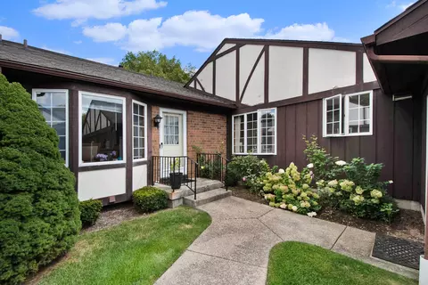 2219 Radcliff Cir SE #88, Grand Rapids, MI 49546