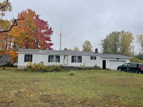 4032 W Hayes Rd, Shelby, MI 49455