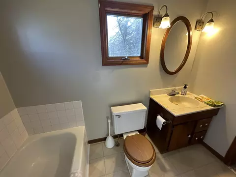 4750 Reynolds Rd, Jackson, MI 49201 photo 22