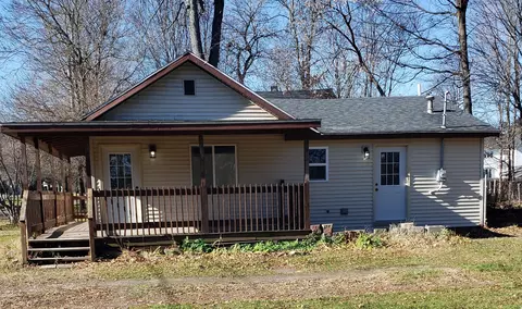 625 St Joseph St, Paw Paw, MI 49079