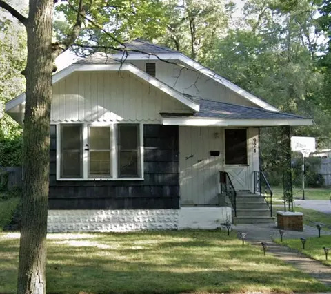 924 E Isabella Ave, Muskegon, MI 49442