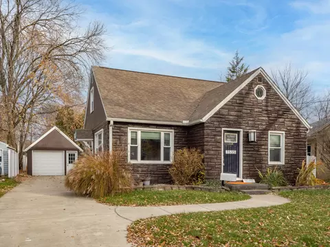 1535 Winton Ave, Kalamazoo, MI 49001