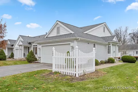 268 Shoreside North Dr SE, Grand Rapids, MI 49548