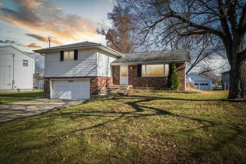 201 Eastlawn, Parma, MI 49269