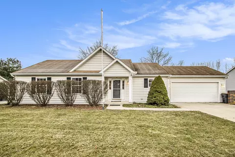 6610 Edgefield St, Portage, MI 49024